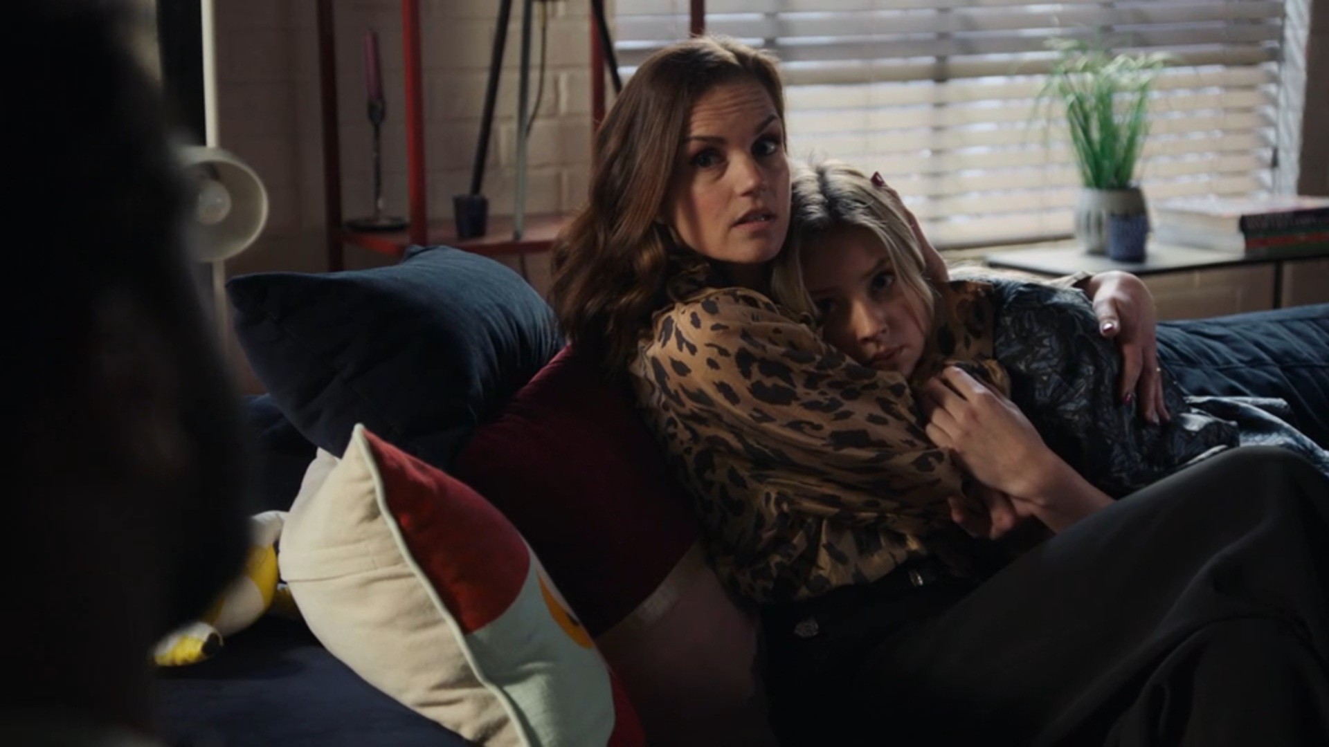 Nina en Nola denken Bing slim te bespelen